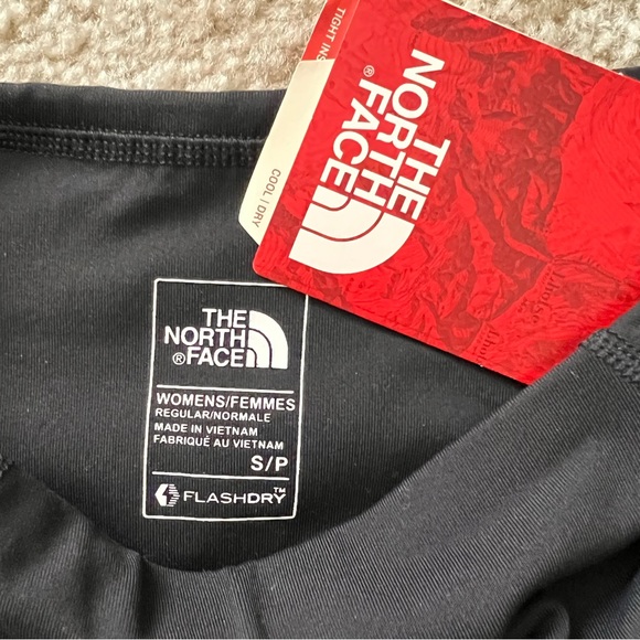 The North Face Motivation High Rise Pocket Flashdry Crop Leggings Pants - Picture 6 of 6